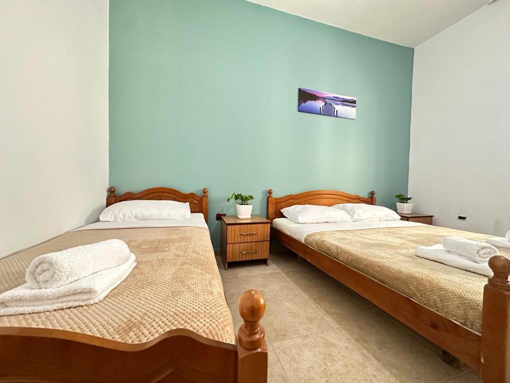 Vlora Villa With Private Parking Екстер'єр фото