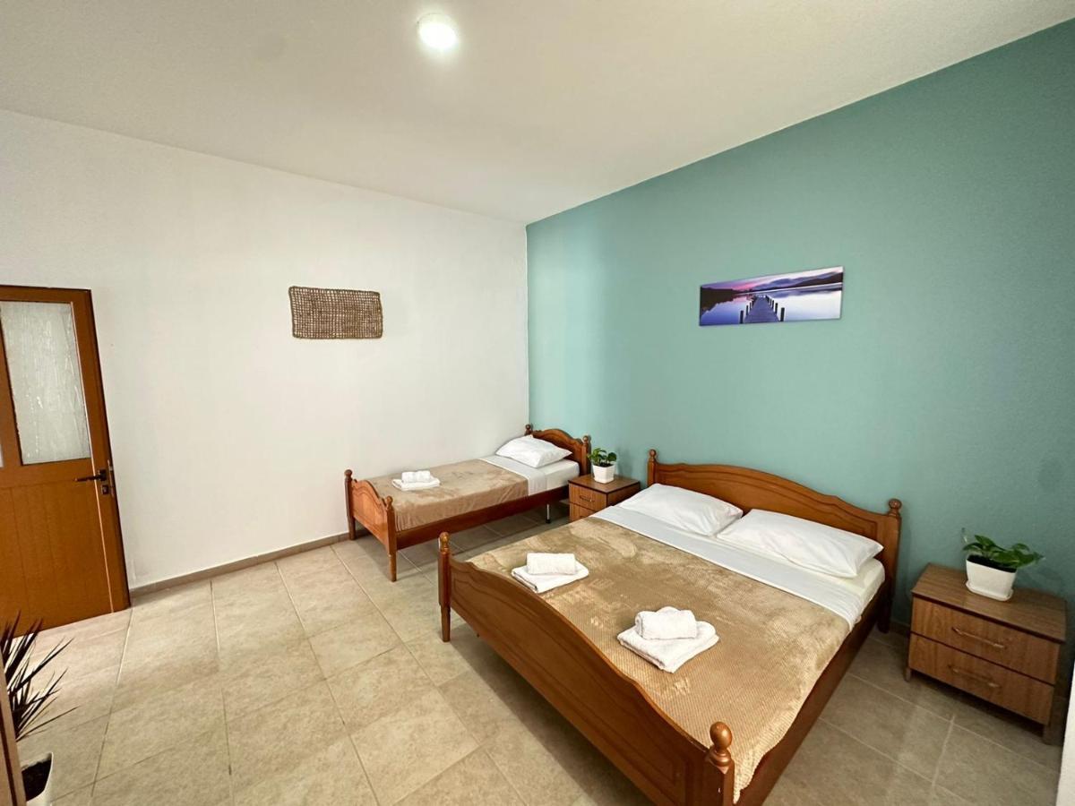 Vlora Villa With Private Parking Екстер'єр фото