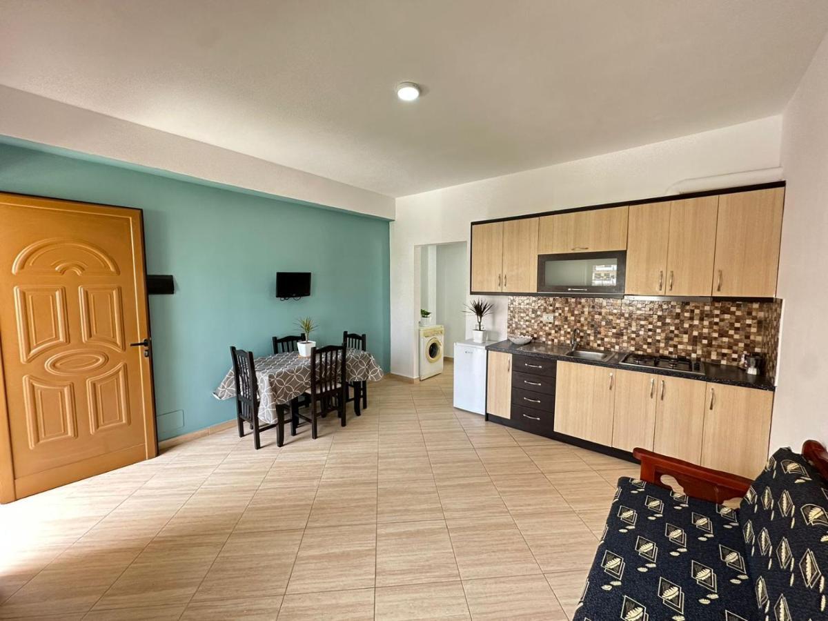 Vlora Villa With Private Parking Екстер'єр фото