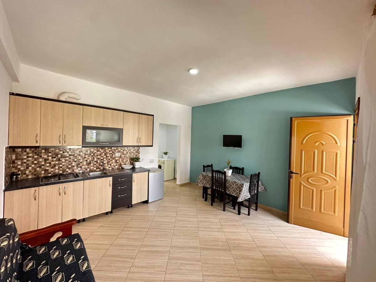 Vlora Villa With Private Parking Екстер'єр фото