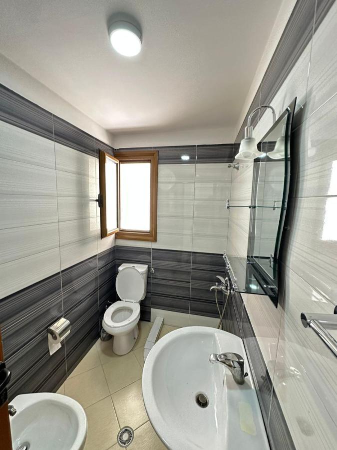 Vlora Villa With Private Parking Екстер'єр фото
