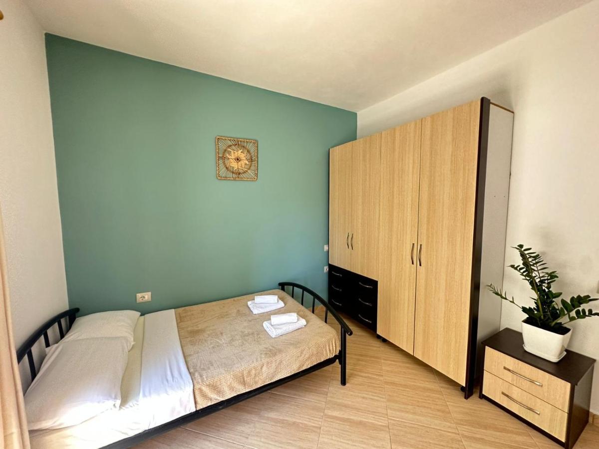 Vlora Villa With Private Parking Екстер'єр фото