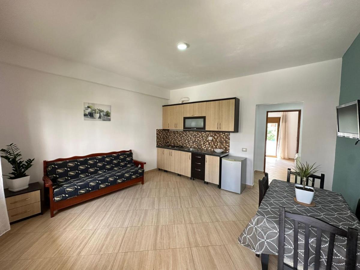 Vlora Villa With Private Parking Екстер'єр фото